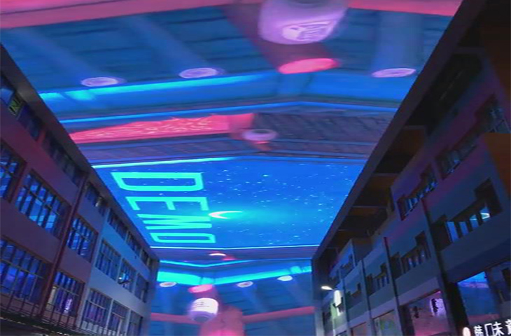 廣東百貨商場天幕投影